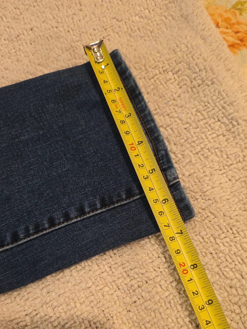 Kut from the Kloth Women's Dark Blue Rolled Cuff Jeans - Picture 6 of 11